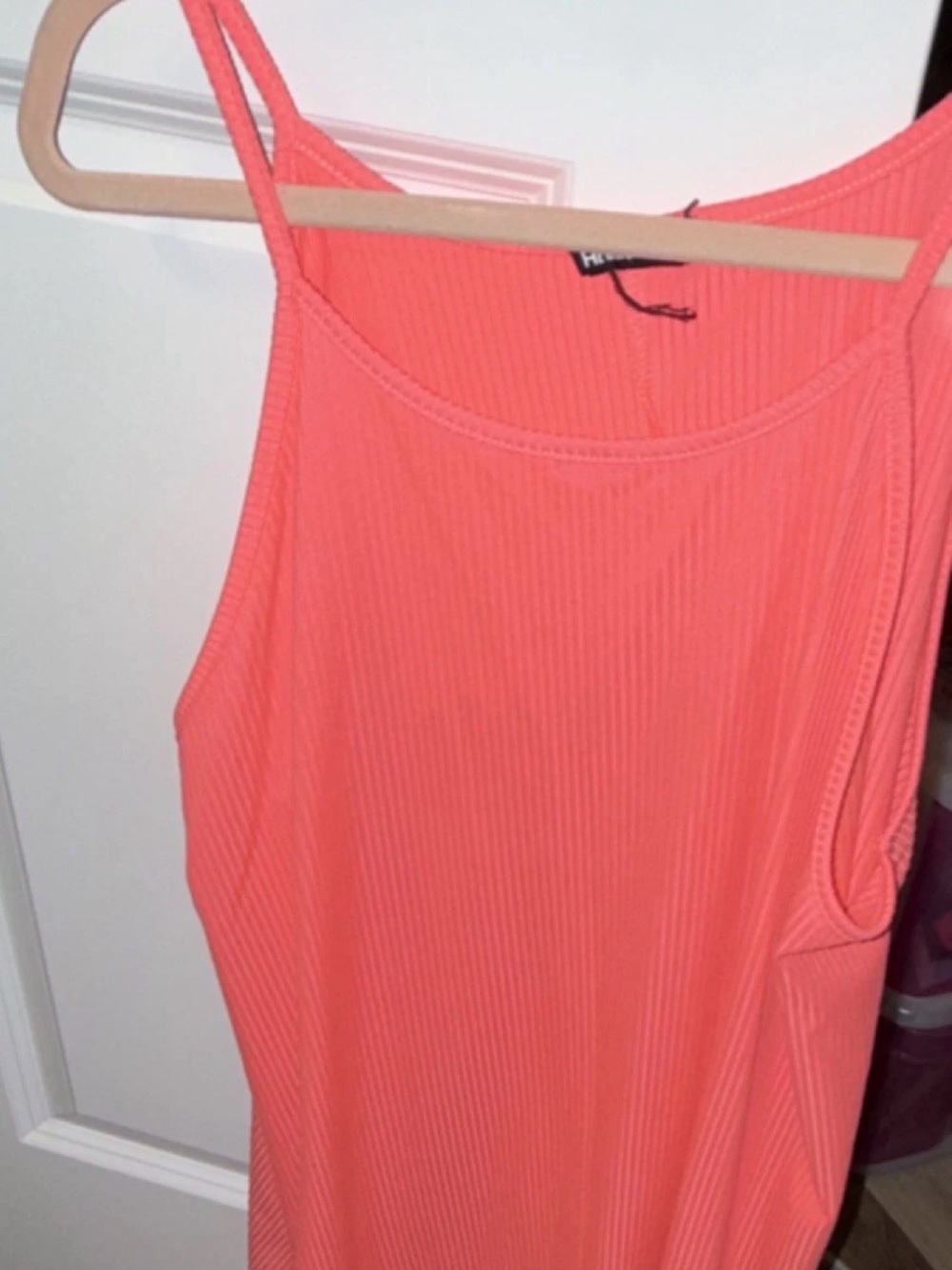 Ribbed Scoop-Neck Tank Top in Coral Pink - Casual Essential